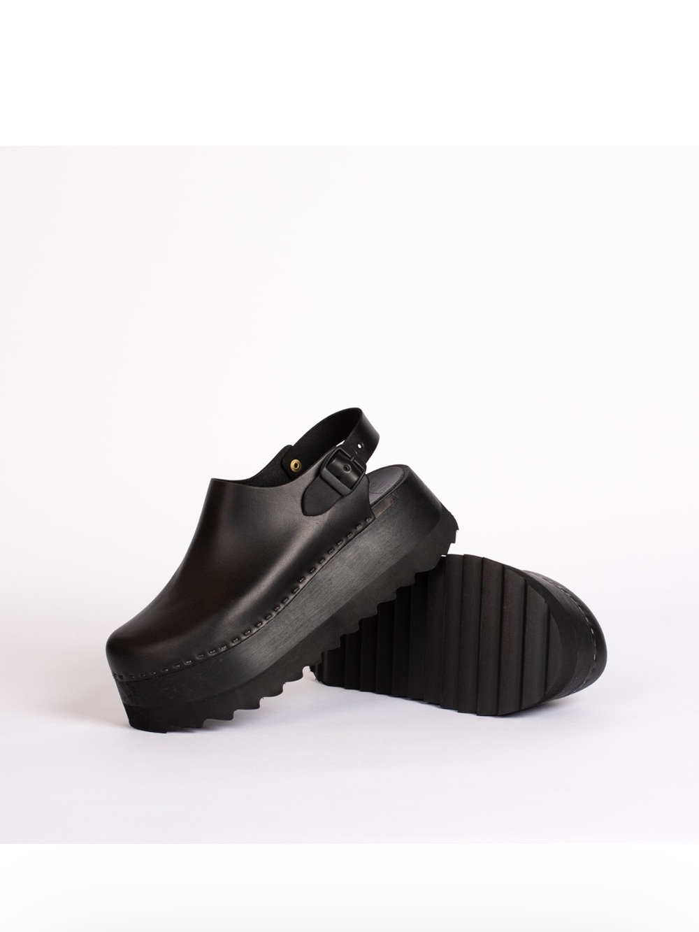 Tegan Clog in Moto Black - Picture 5 of 7